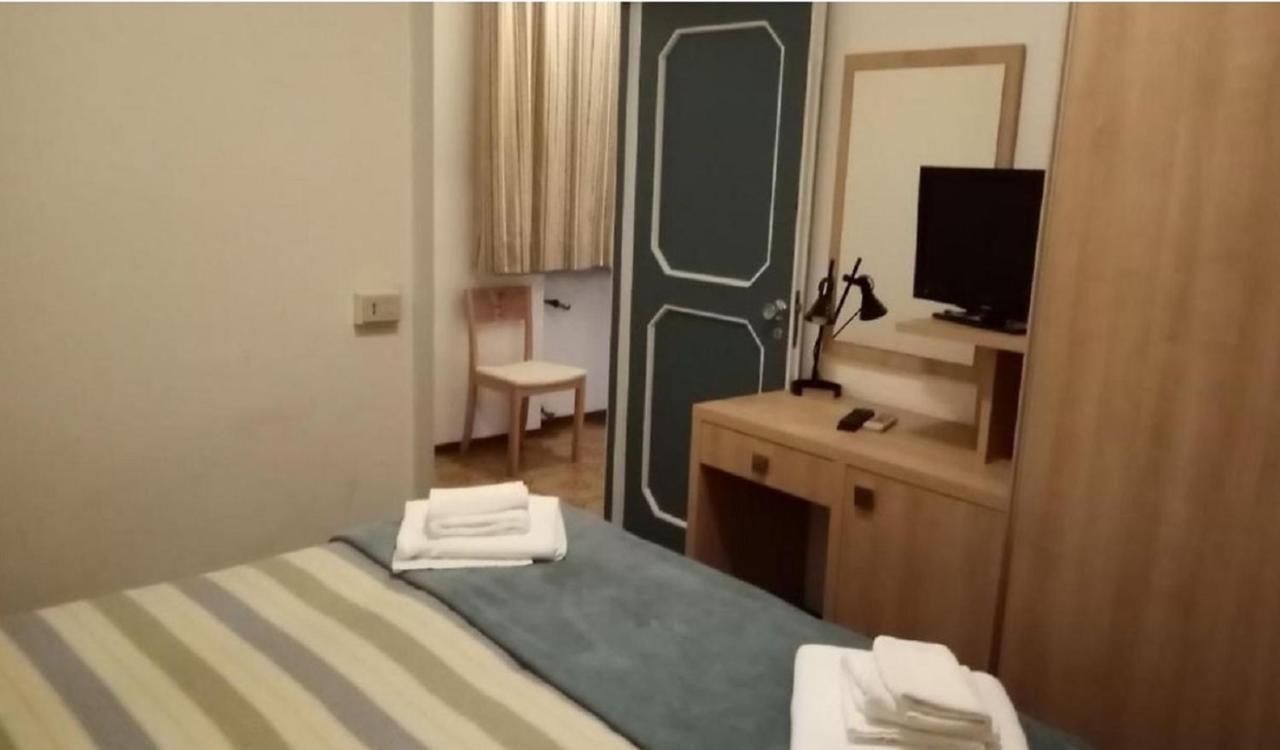 Hotel Enrica Cervia Exterior photo