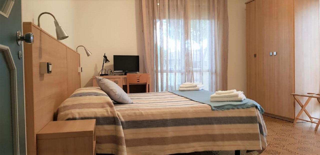 Hotel Enrica Cervia Exterior photo