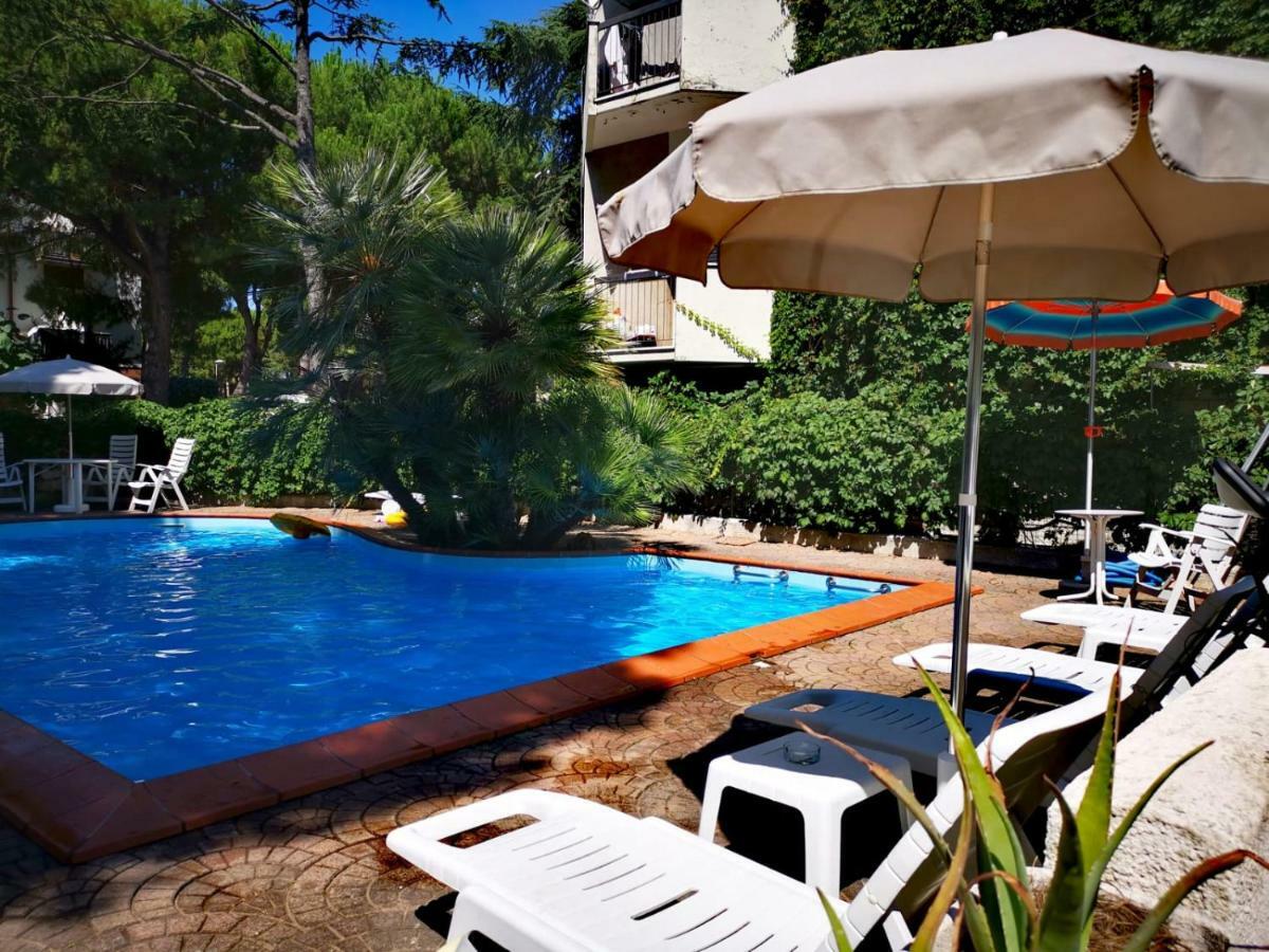 Hotel Enrica Cervia Exterior photo
